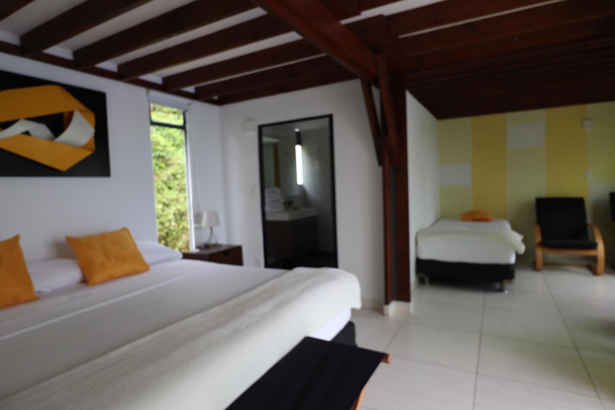 Hotel Syvanna Wellness And Spa Cerritos المظهر الخارجي الصورة