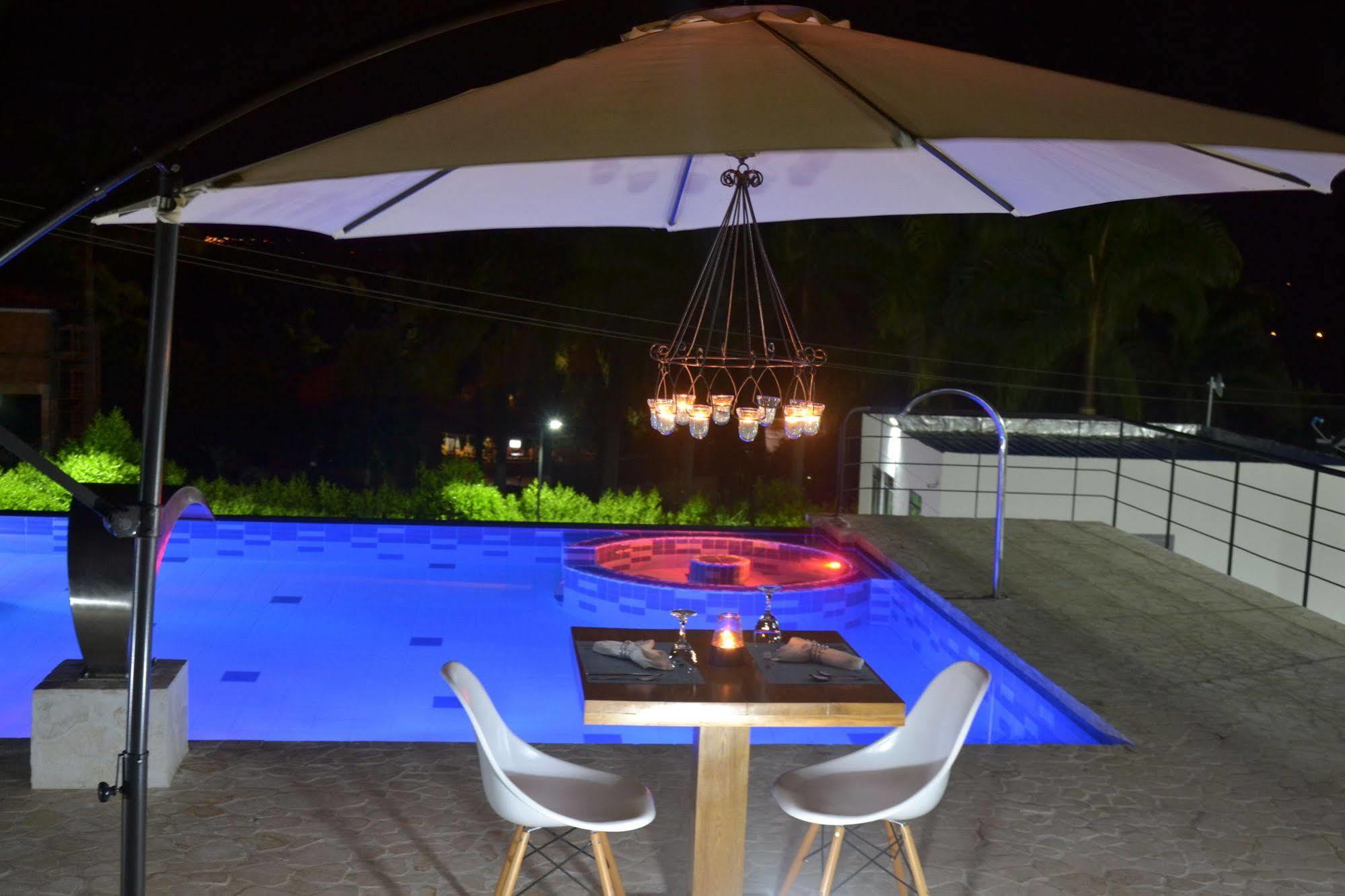 Hotel Syvanna Wellness And Spa Cerritos المظهر الخارجي الصورة