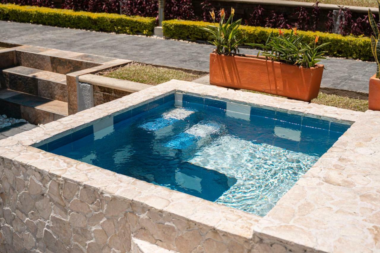 Hotel Syvanna Wellness And Spa Cerritos المظهر الخارجي الصورة